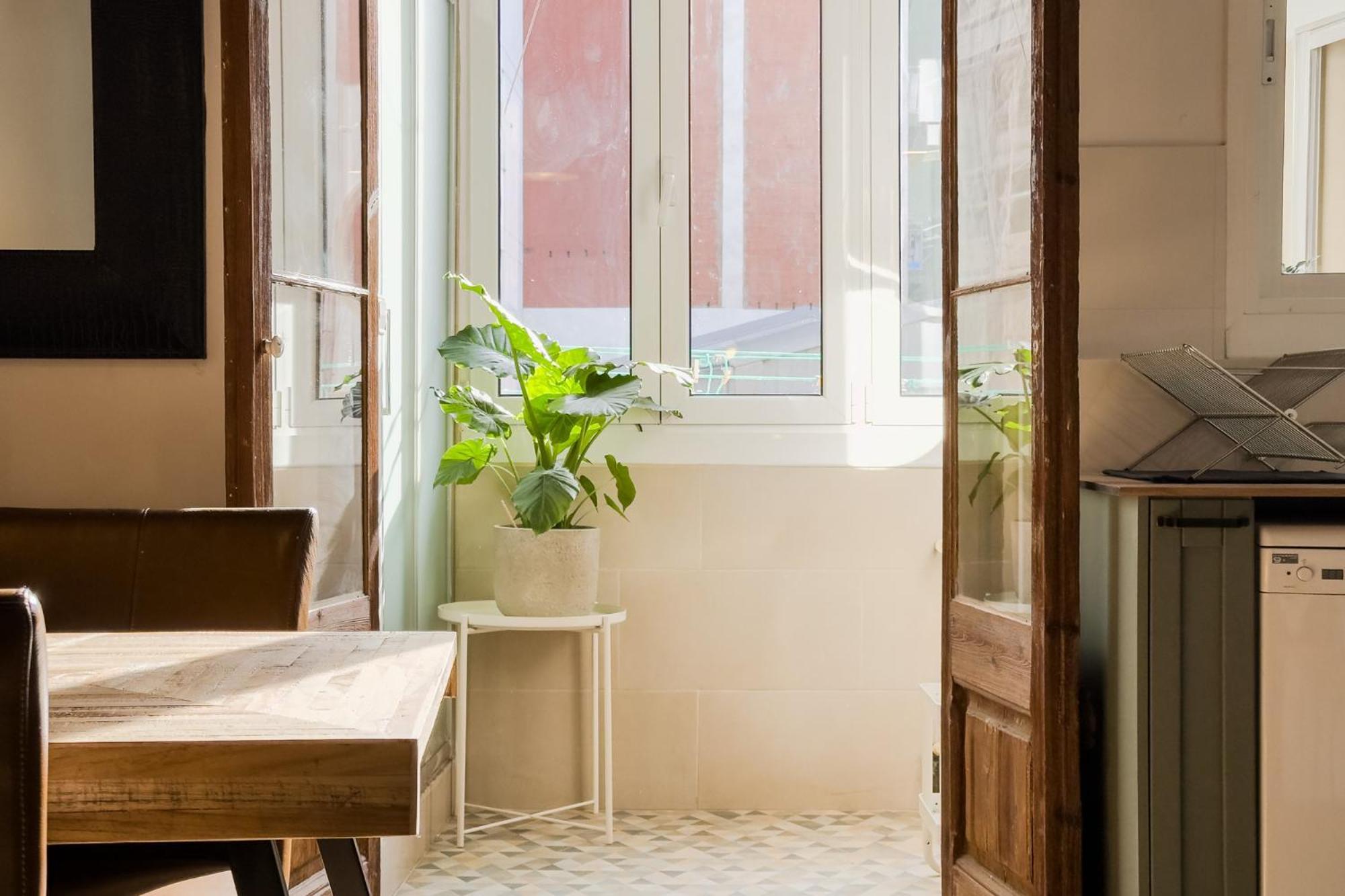 Magalhaes - Trad Flat In Poble Sec, Near Ramblas Барселона Екстериор снимка