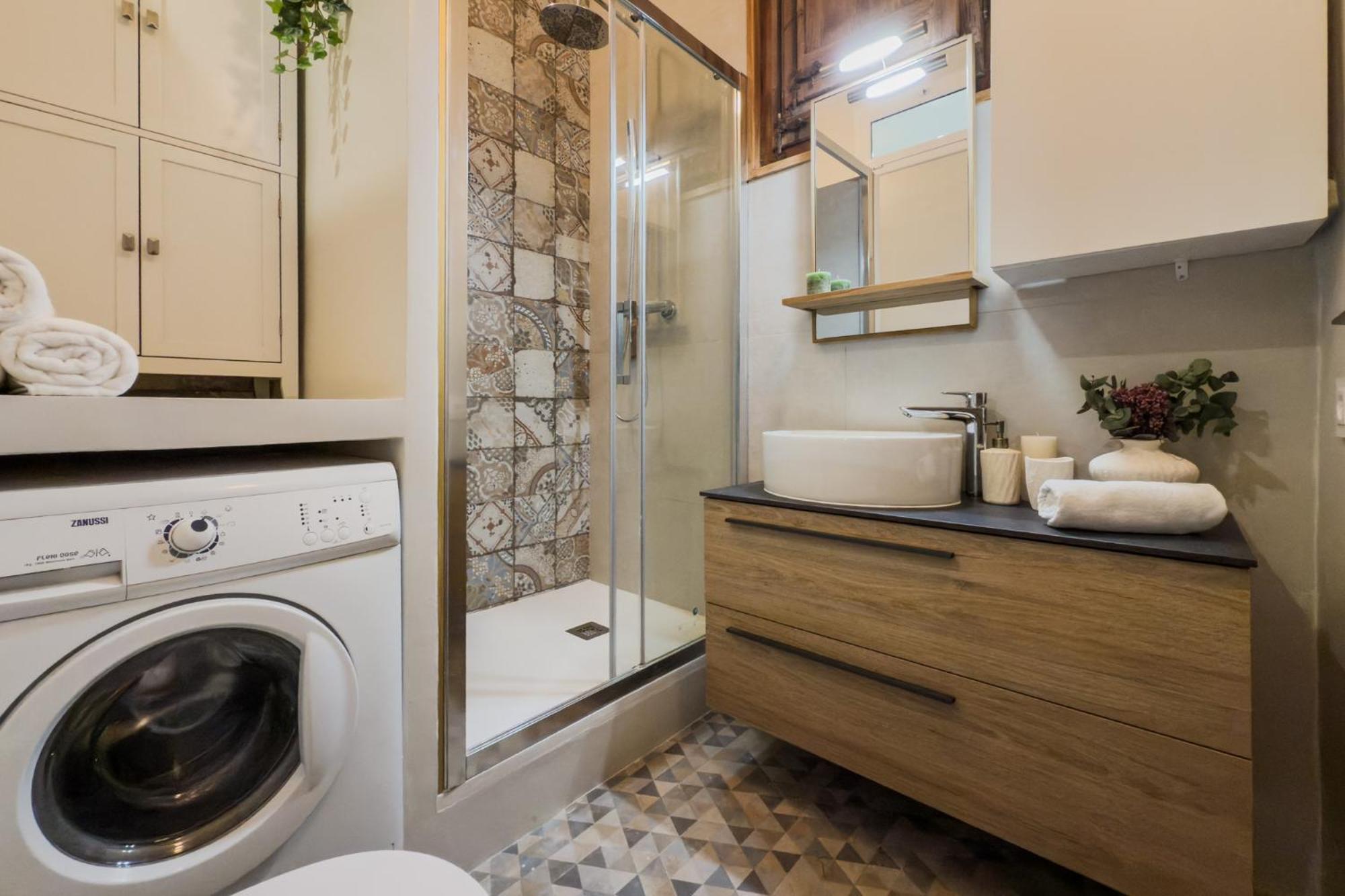 Magalhaes - Trad Flat In Poble Sec, Near Ramblas Барселона Екстериор снимка