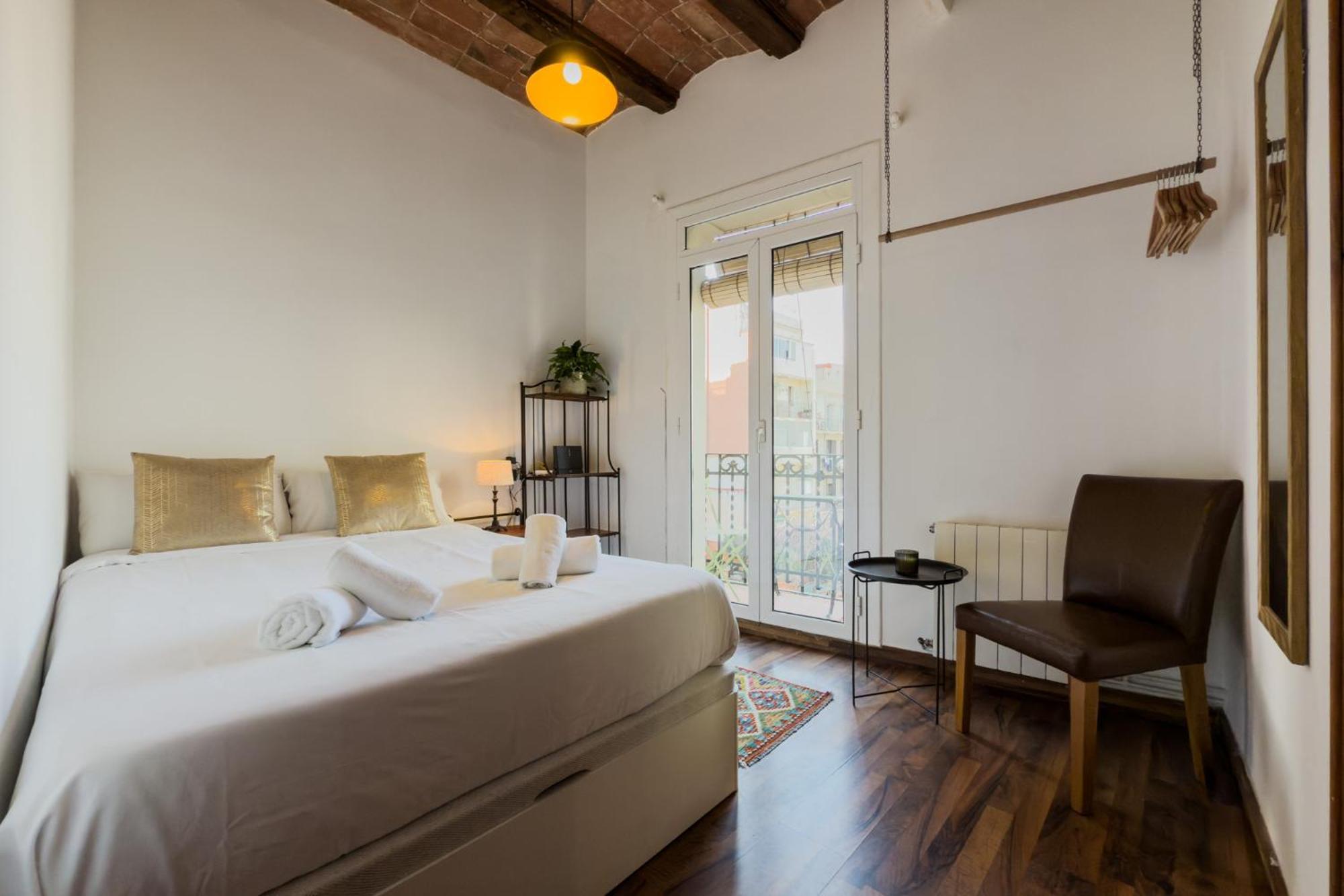 Magalhaes - Trad Flat In Poble Sec, Near Ramblas Барселона Екстериор снимка