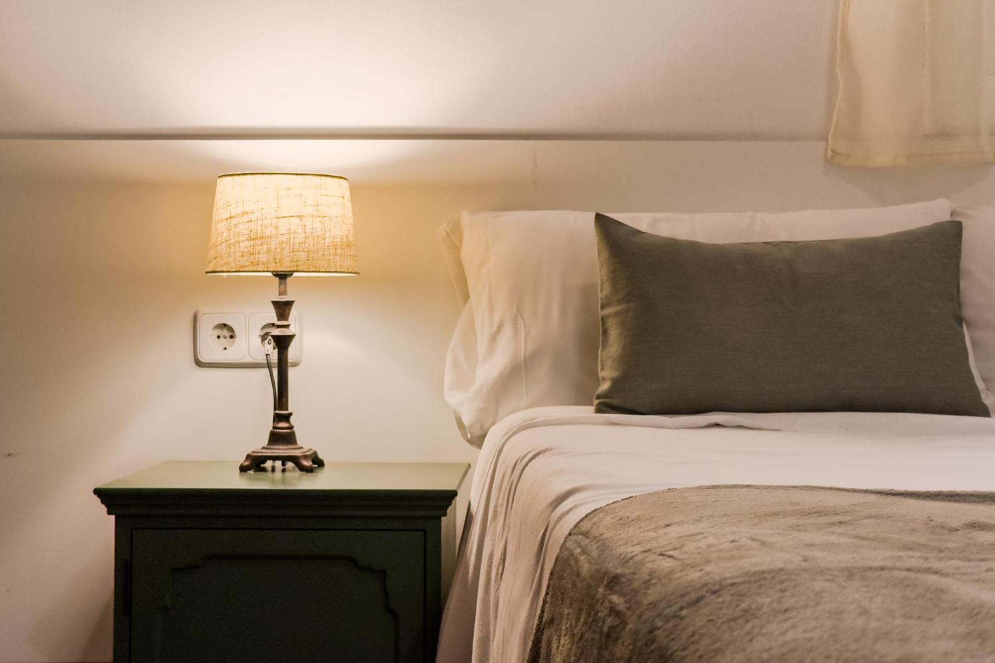 Magalhaes - Trad Flat In Poble Sec, Near Ramblas Барселона Екстериор снимка