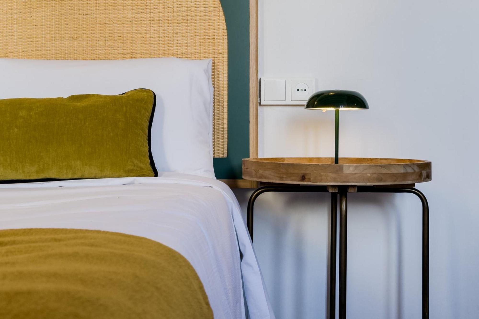 Magalhaes - Trad Flat In Poble Sec, Near Ramblas Барселона Екстериор снимка