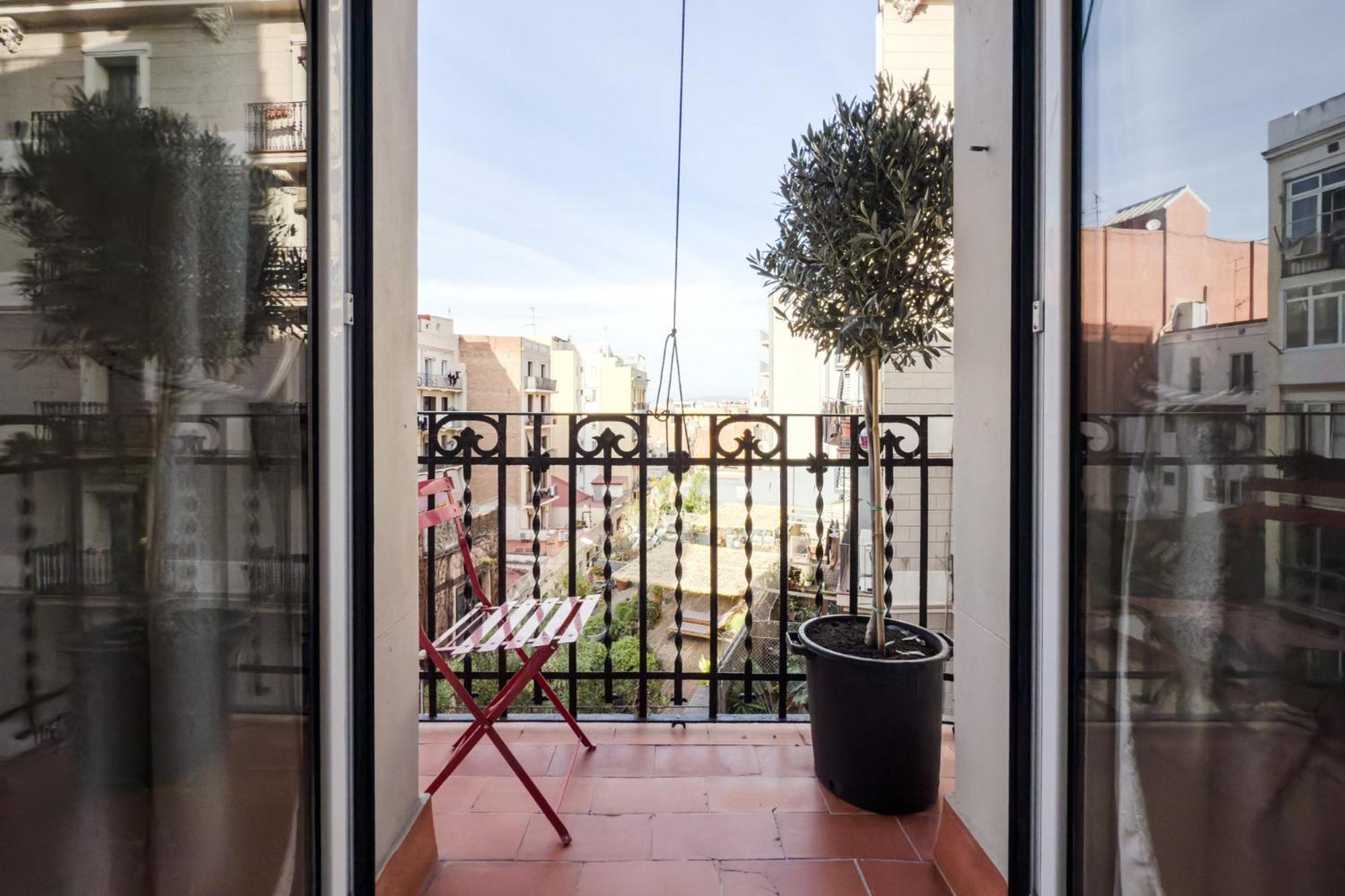 Magalhaes - Trad Flat In Poble Sec, Near Ramblas Барселона Екстериор снимка